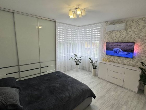 Квартира подобово( вільна з 27.11)