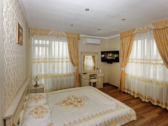 VIP 4-ох км. Центр Тераса, мангал. Трускавець