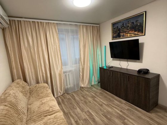 Квартира подобово , центр , поруч парк , сату , автовокзал Славянск