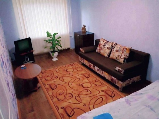 Сдам 1 и 2 х ком. квартиру посуточно - центр , мкр Артема Слов'янськ