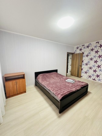 Квартира погодинно-подобово. Вул Фастівська - фото 1