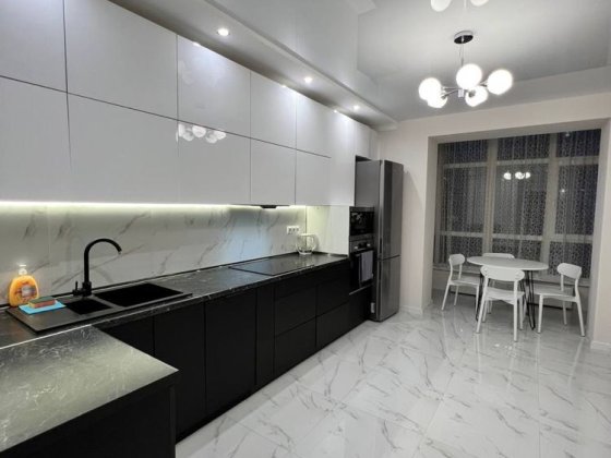 Подобово сучасна  2-х кімнатна на вул.Височана,18 Ивано-Франковск