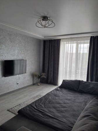 Подобова оренда квартири в ЖК Dream Town - фото 1