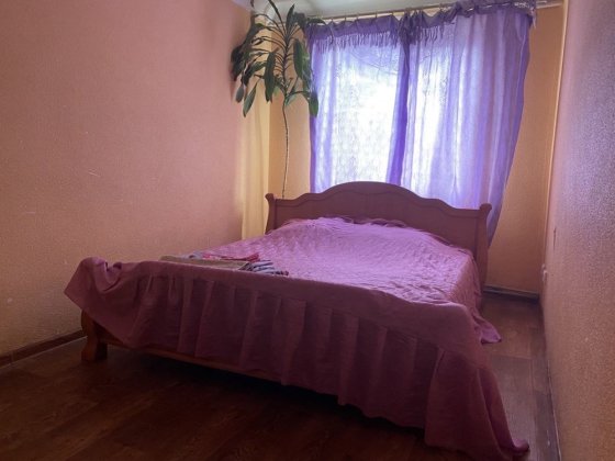 Квартира посуточно - почасово 5 спальных мест, цент Нікополь