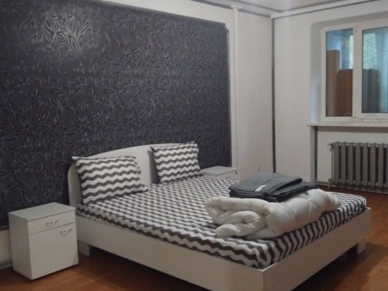 Комарова 3х кімн 1-6 осіб 900 грн Черновцы