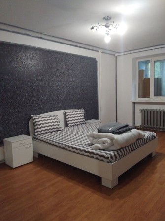 Комарова 3х кімн 1-6 осіб 900 грн - фото 1