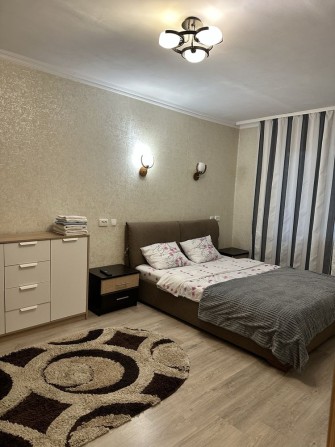 Квартира подобово Героів майдану 65а - фото 1