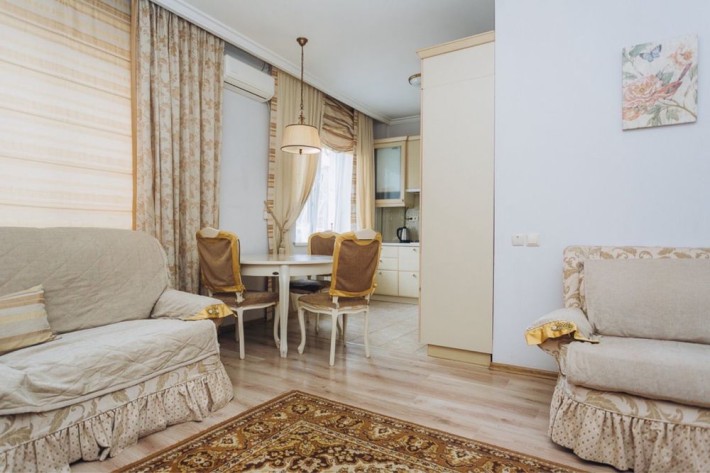 Чудова двокімнатна квартира в центрі - фото 1