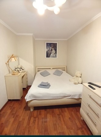 Подобова оренда 2-ної квартири. Район Майдану - фото 1