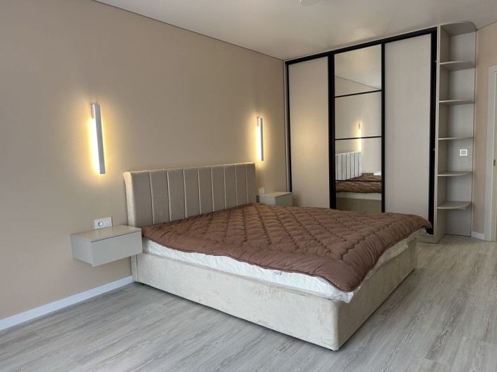 Подобова оренда ,шикарної квартири,світло є постійно! - фото 1