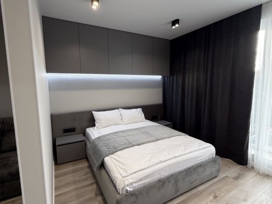 Подобова оренда. Завжди є світло Черновцы