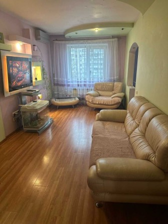 Здам подобово 3х - кімнатну квартиру на Оболоні біля метро - фото 1