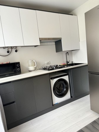 1к кв пр. Космонавтів, Мега Молл - фото 1