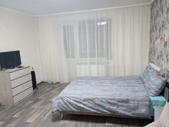 Однокімнатна подобово погодинно - фото 1