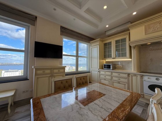 Дельмар Люкс. VIP. 3 кв Центр. Яворницького. Почасово/Посуточно/ Дніпро