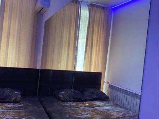 Е СВІТЛО СМАРТ КВАРТИРА подобово  посуточно и почасово Дніпро