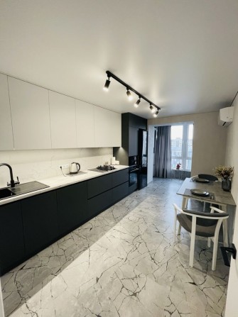 ЛЮКС Подобова оренда Вишенька - фото 1