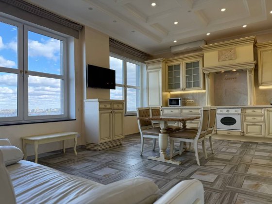 Дельмар Люкс. Яворницького 72 Б. Почасово/Посуточно Дніпро