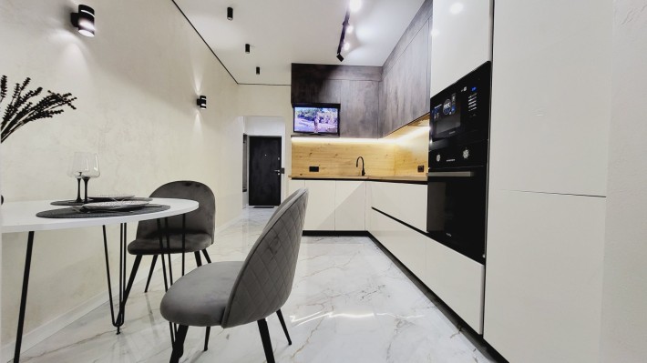 Подобово 1к. ЖК Лісопарковий - фото 1