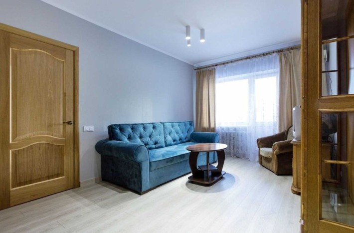 2к Центр Бульвар Лесі Українки 16 Олександрівська лікарня подобово - фото 1