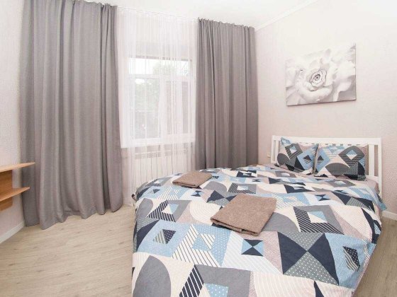 ЛЮКС, ЦЕНТР,  2-х к.кв Воскресенская 38  подобово чи погод. НОВИЙ РІК Дніпро