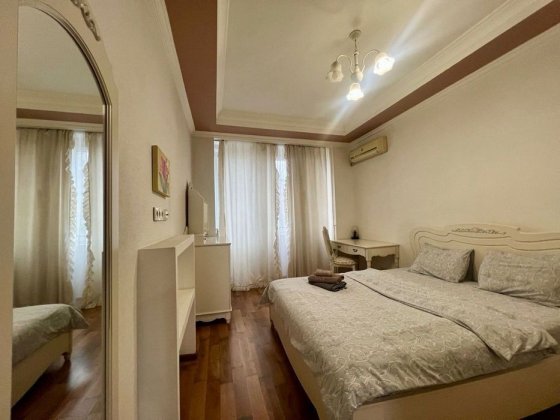 2к Бульвар Тараса Шевченка 2 метро Палац Спорту Арена Центр Подобово Киев