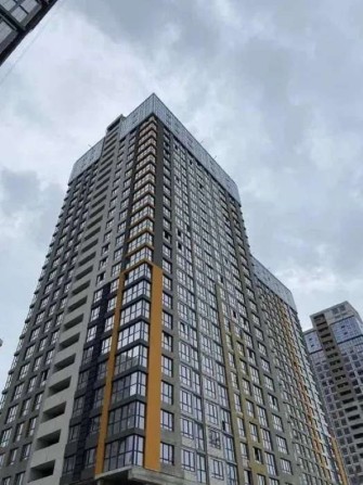 Продаж 2-к квартири вул Причальна 11 - фото 1