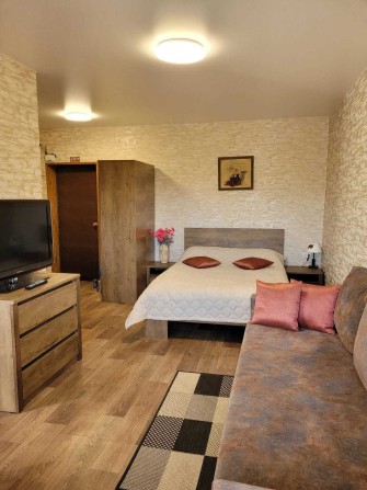 Квартири подобово,  погодинно,  в центрі, гот."Україна ",  ЦУМ,  Хряк - фото 1