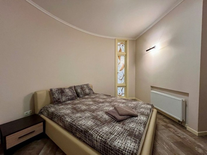 2к ЖК Карнегі Кловський Узвіз 7 Люкс подобово метро Кловська Паркінг - фото 1