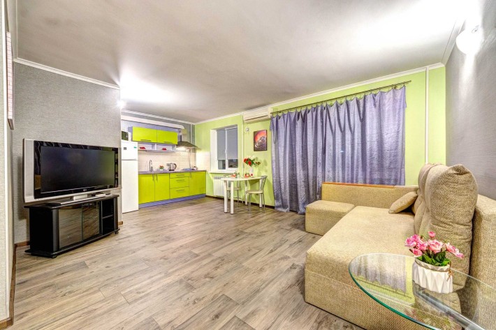 Подобова оренда апартаментів м. Університет - фото 1