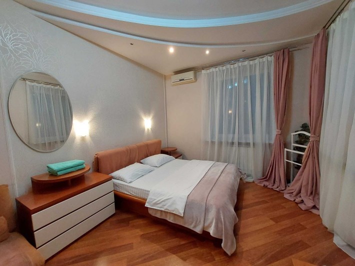 2 этаж.1 комнатная квартира на Ивасюка  4 (парк Наталка) - фото 1