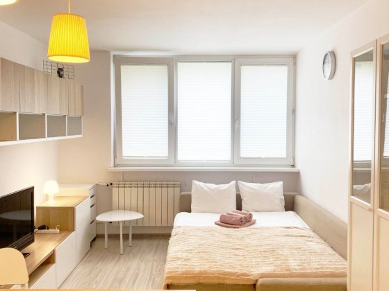 Подобово погодинно Житній базар вул. Київська 39 Житомир