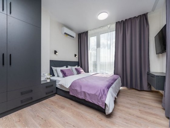 Подобово Посуточно Выговського 40/12 Варшавський плюс Київ