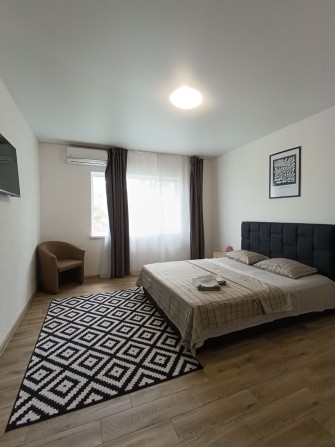 Сдам квартиру посуточно подобово аренда Дніпро центр правый берег - фото 1