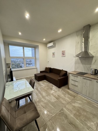 Квартира в Ж/К по суточно почасово. Центр Миронова Вокзал Старокозцька - фото 1