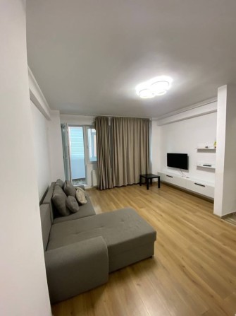 Сдам 1 ком. квартиру посуточно/почасово - фото 1