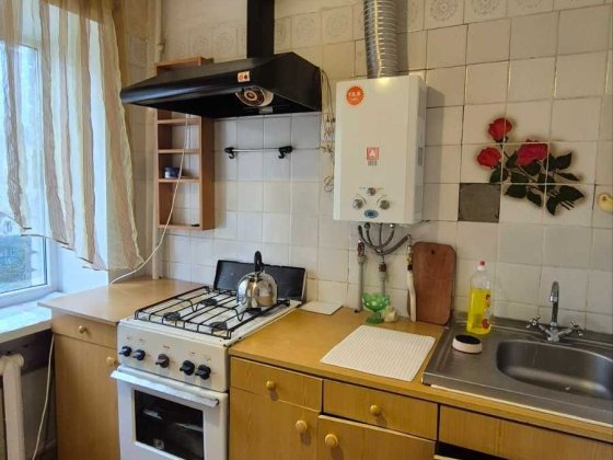 Подобова оренда 2-кімнатної квартири в центрі Космосу! Запорожье