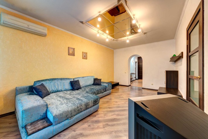 Уютная 3к квартира м. Площа Льва Толстого (в 250 метрах). - фото 1