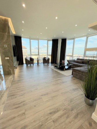 Апартаменты люкс, вид на Днепр с 22эт, панорамные окна! - фото 1