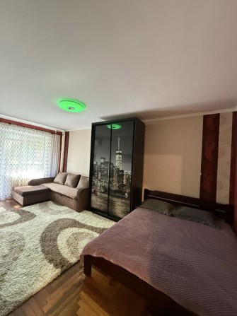 Сдам  квартиру посуточно  Бородинский - фото 1