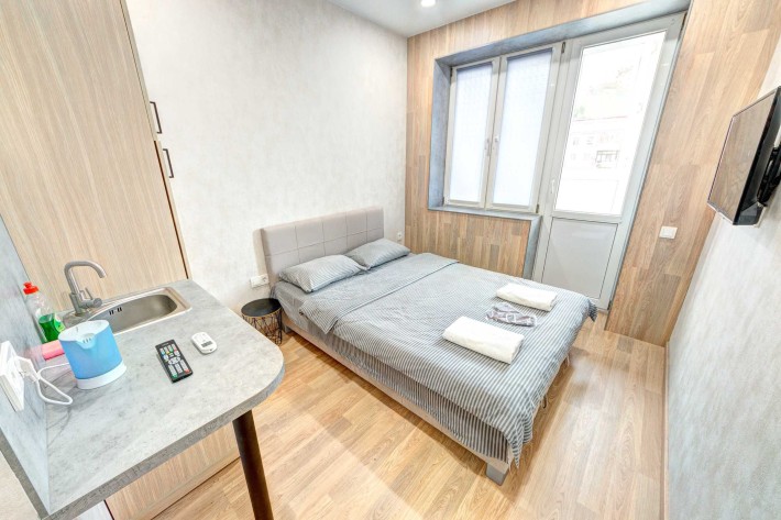 Аренда посуточно апартаментов  п-кт Победы 1, м Вокзальная 10 мин - фото 1