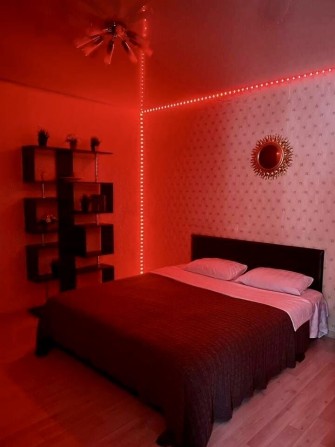 Космос квартира посуточно возле варуса - фото 1