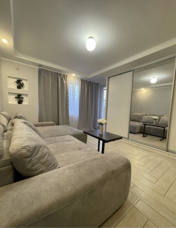 Посуточно -почасово 2 комн.кв Хортицкий район (Бабурка) - фото 1