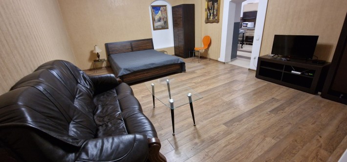 Подобово центр Площа Ринок - фото 1