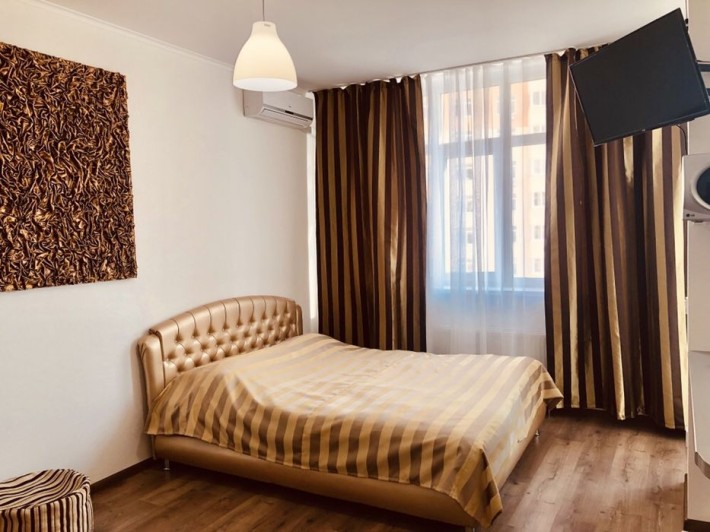 Затишна однокімнатна квартира з євроремонтом ЖК Яскравий. Оболонь. - фото 1