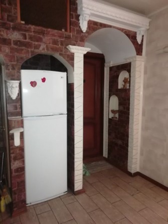 Сдаю посуточно, почасово 3 комнатную квартиру 2 этаж - фото 1