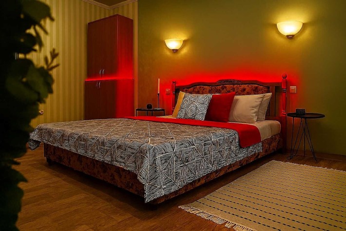 Просторная 2ком. квартира посуточно в Центре(пл.Фестивальная) Подобово - фото 1