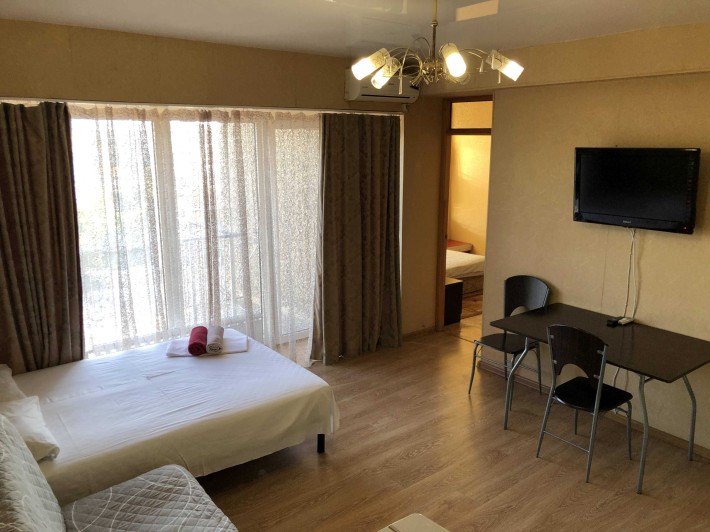 Здам Квартиру подобово, потижнево 2-к в центрі біля парку - фото 1