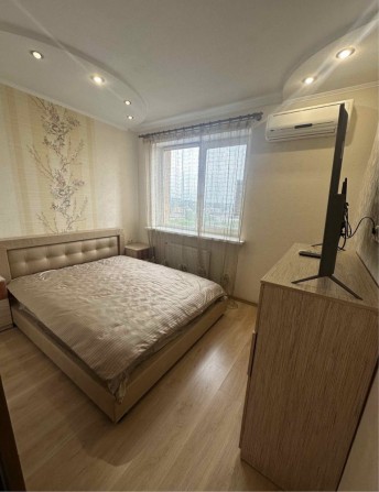 1-комнатная посуточно. пр-т Слобожанский. Левый берег. Документы. - фото 1