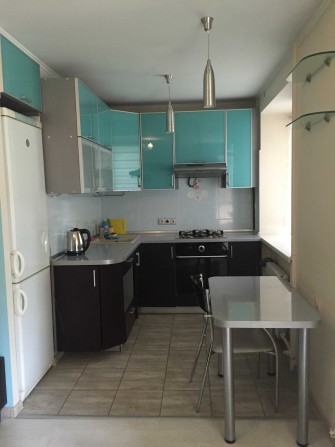 СВІТЛО!Низький поверх!Вокзал. Солом'янська площа. - фото 1